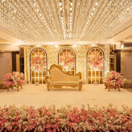 Radisson Blu Kaushambi Delhi Ncr Hotell Ghaziabad Exteriör bild