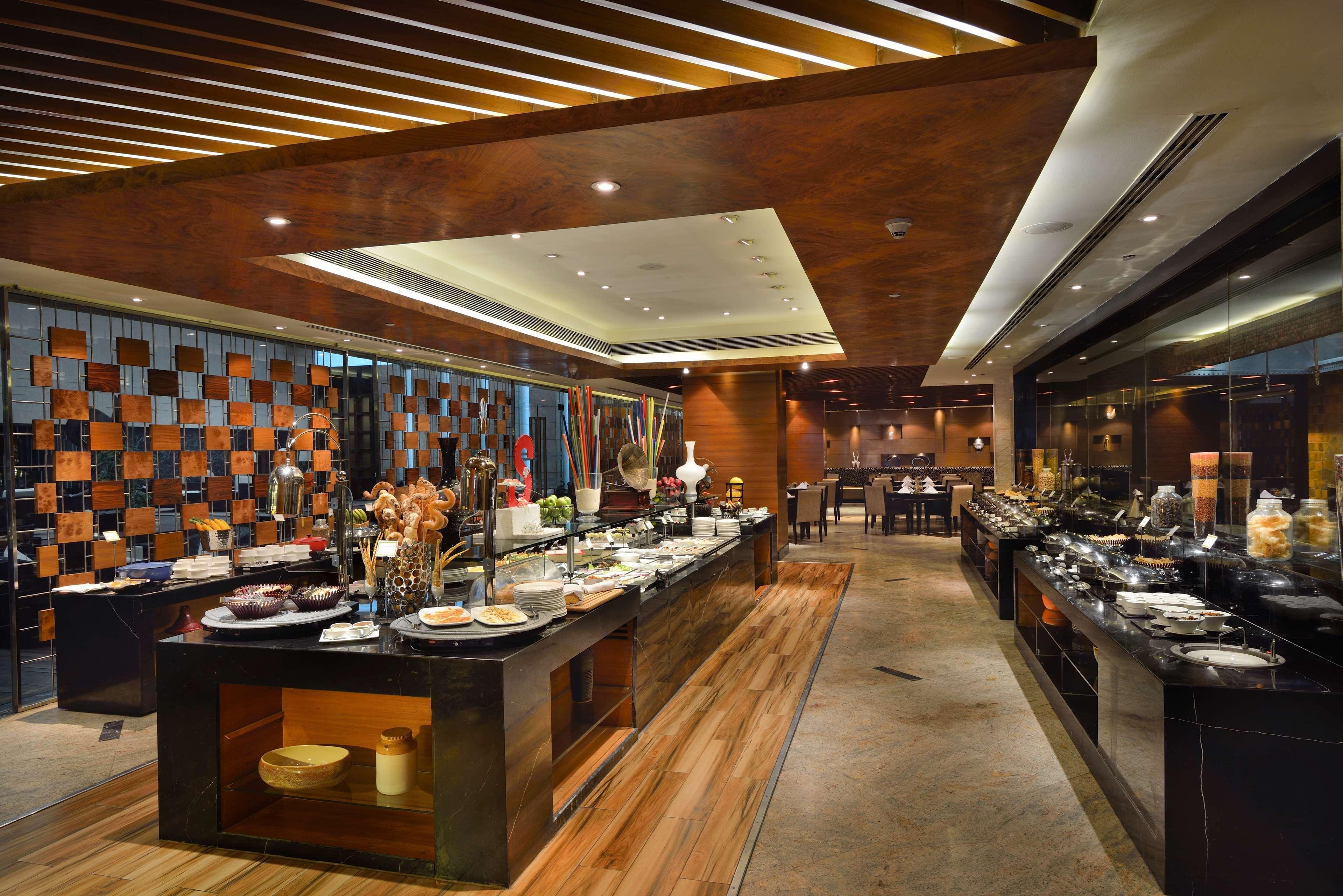 Radisson Blu Kaushambi Delhi Ncr Hotell Ghaziabad Exteriör bild