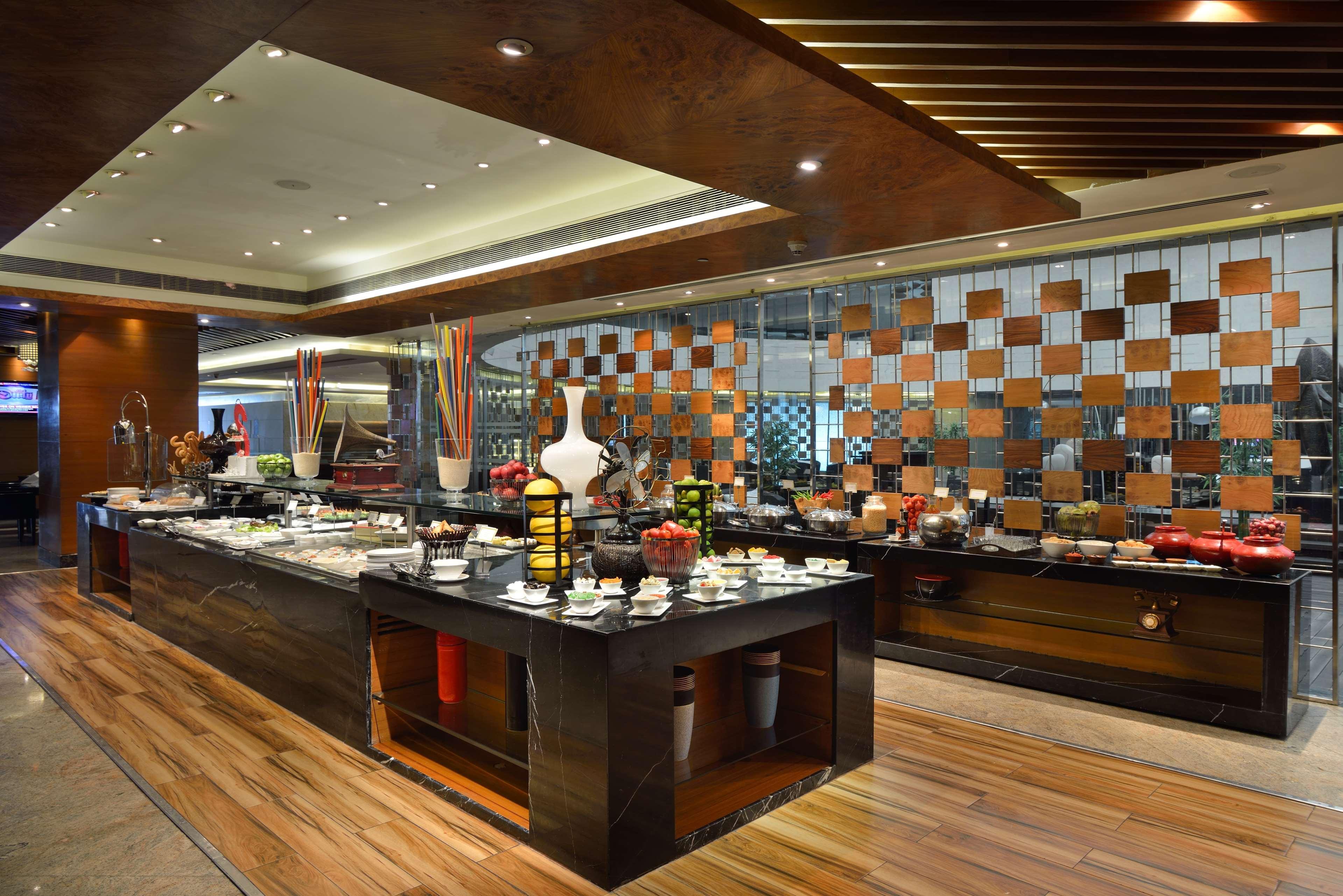 Radisson Blu Kaushambi Delhi Ncr Hotell Ghaziabad Exteriör bild