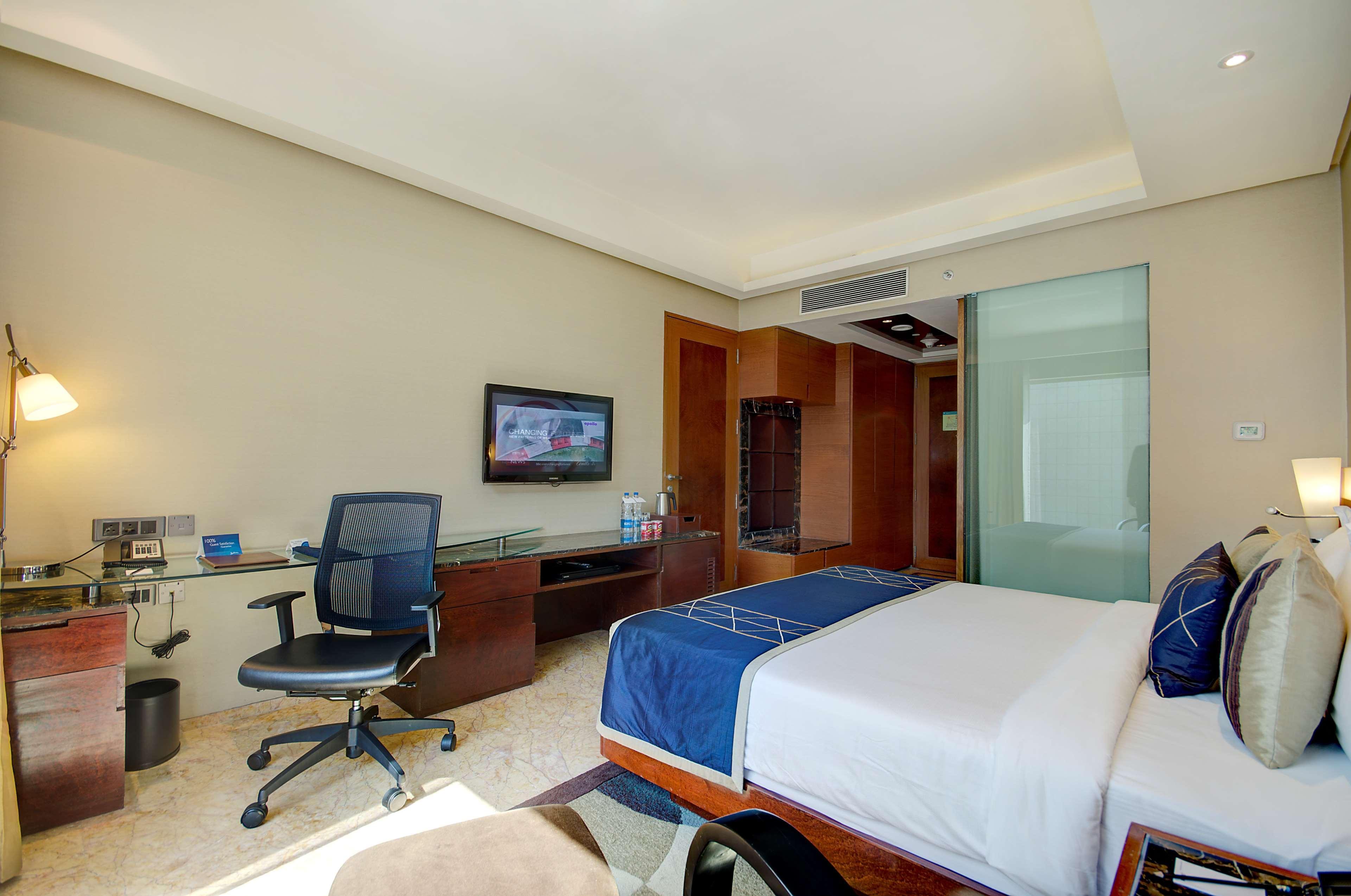 Radisson Blu Kaushambi Delhi Ncr Hotell Ghaziabad Exteriör bild
