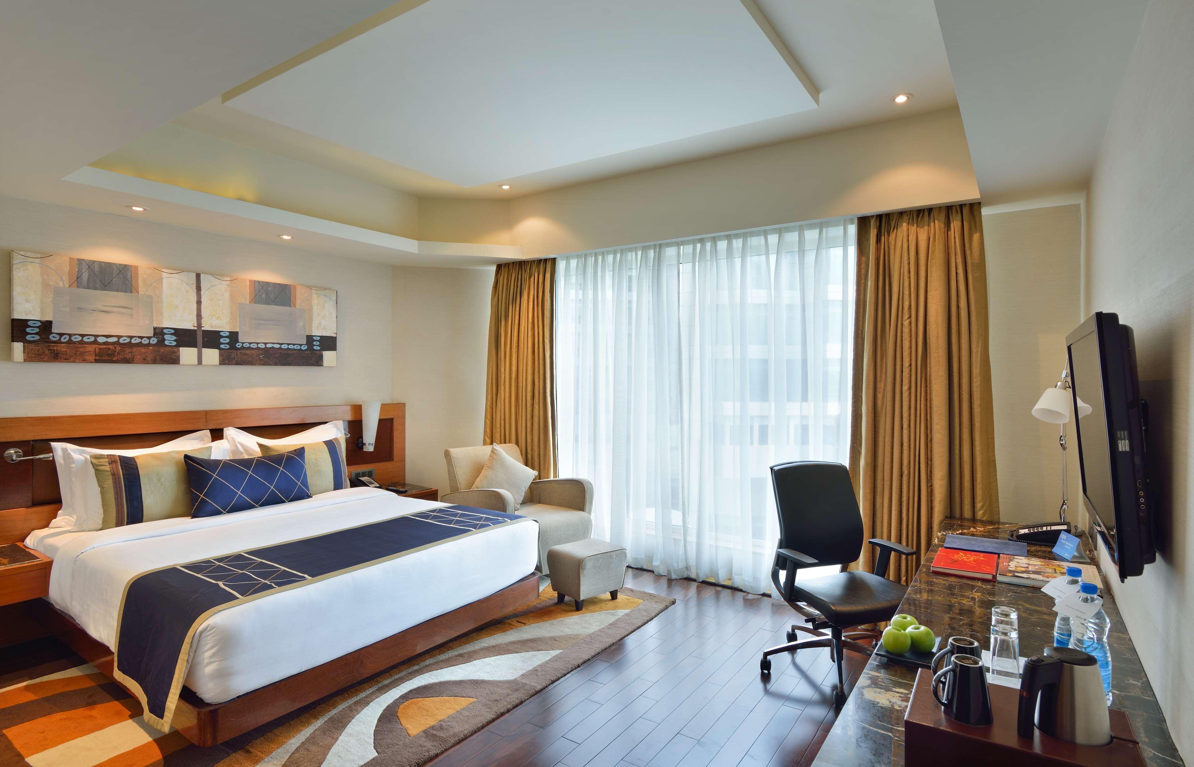 Radisson Blu Kaushambi Delhi Ncr Hotell Ghaziabad Exteriör bild