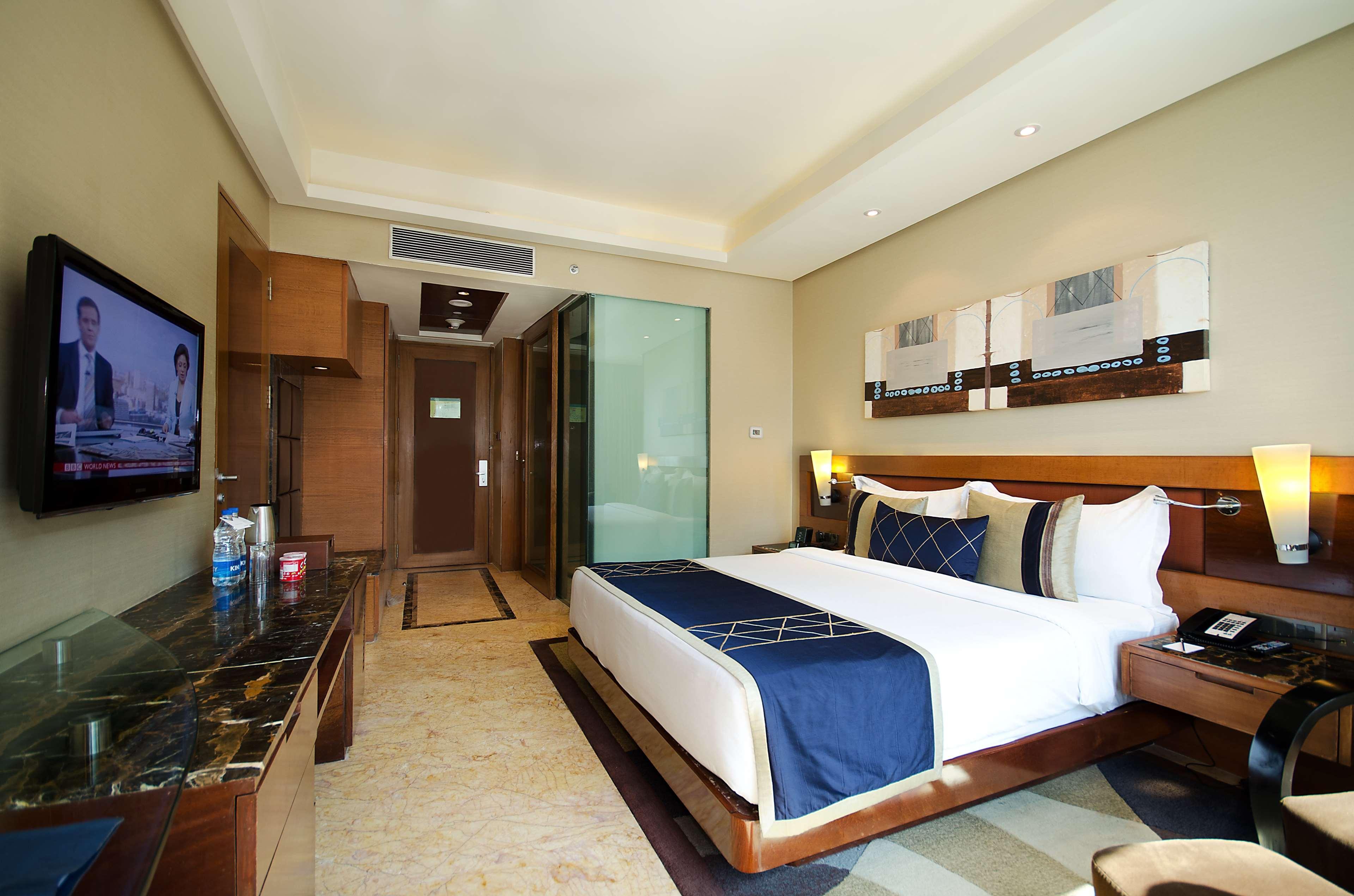 Radisson Blu Kaushambi Delhi Ncr Hotell Ghaziabad Exteriör bild