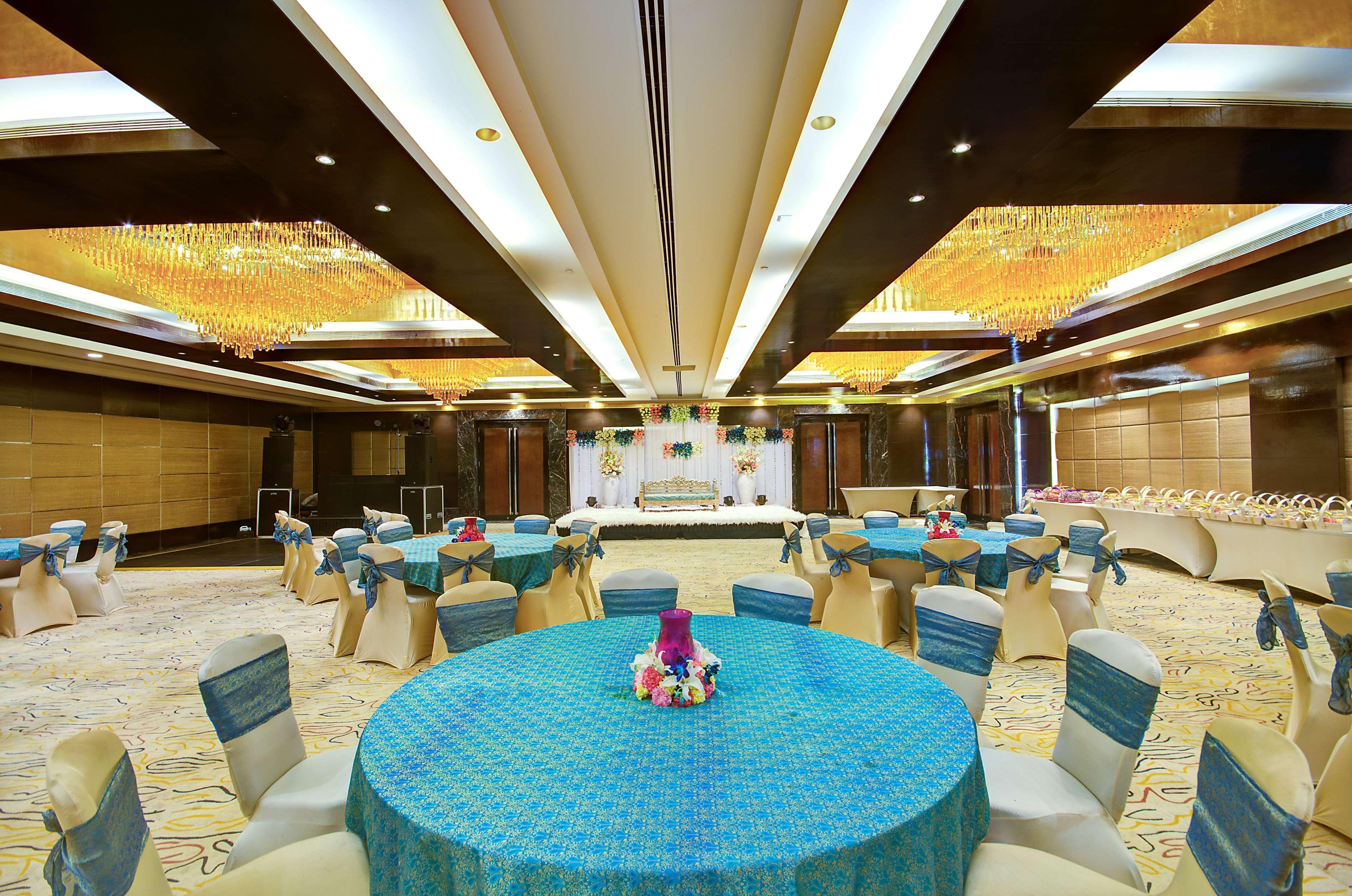 Radisson Blu Kaushambi Delhi Ncr Hotell Ghaziabad Exteriör bild