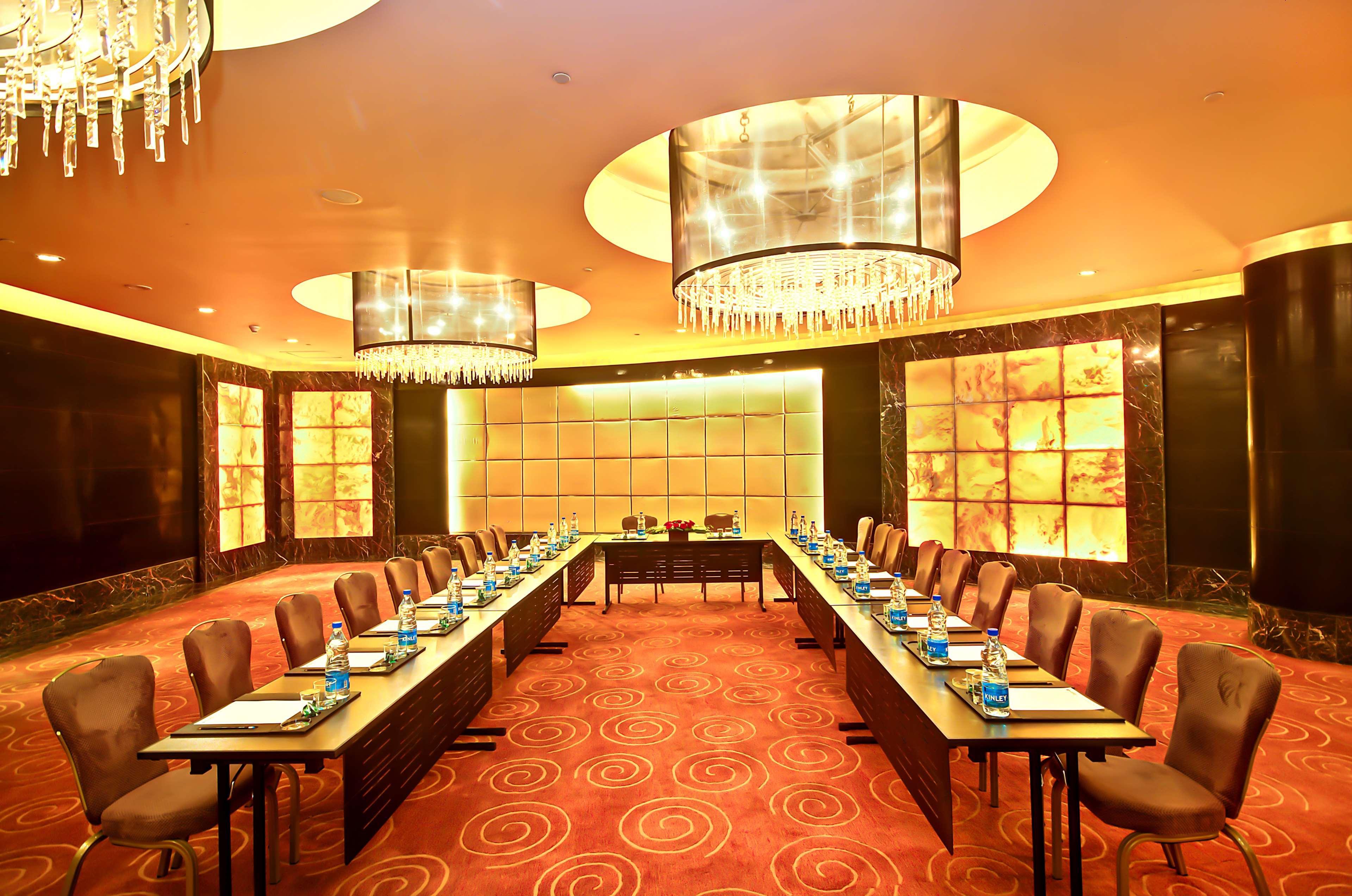 Radisson Blu Kaushambi Delhi Ncr Hotell Ghaziabad Exteriör bild