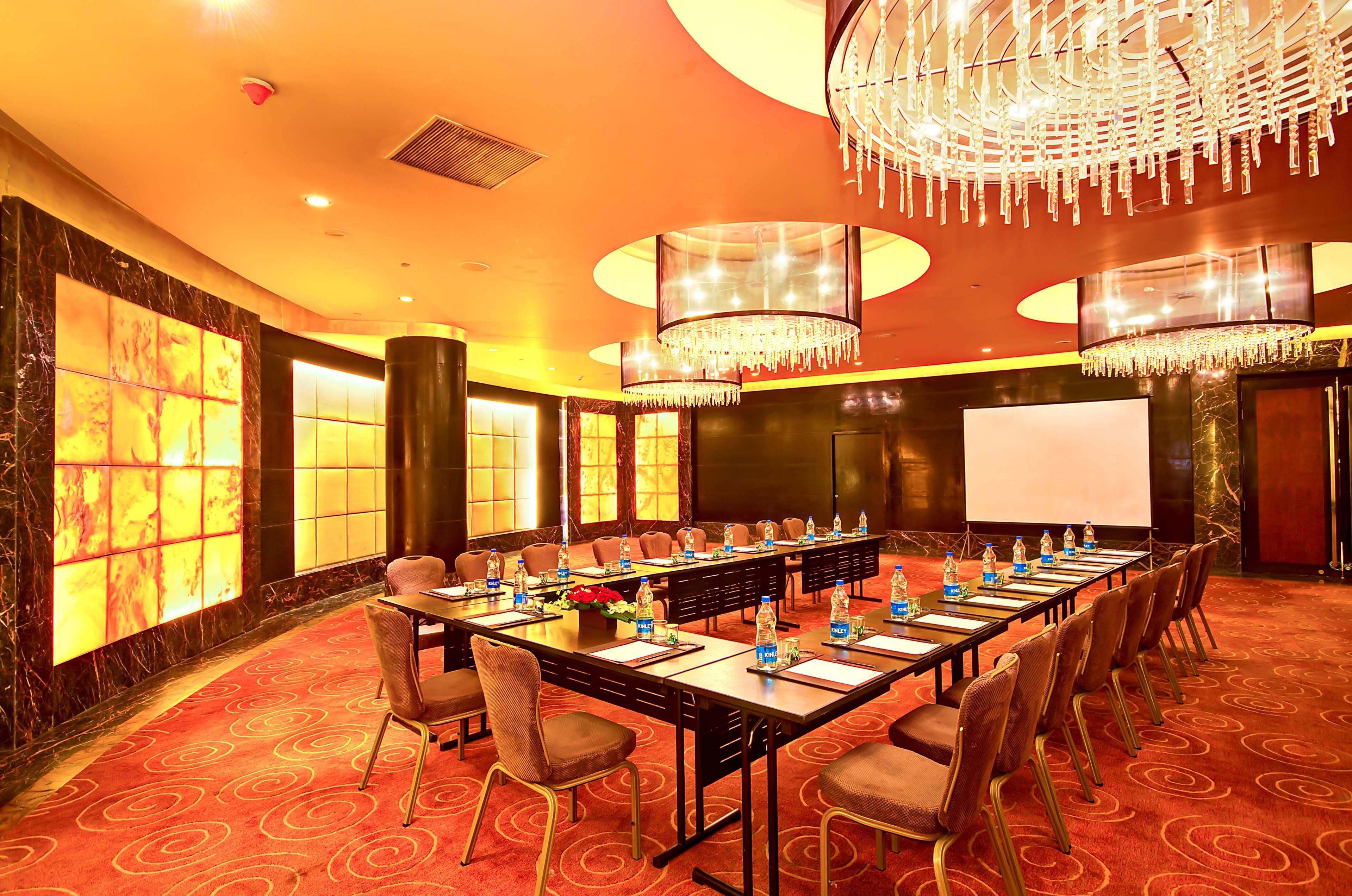 Radisson Blu Kaushambi Delhi Ncr Hotell Ghaziabad Exteriör bild