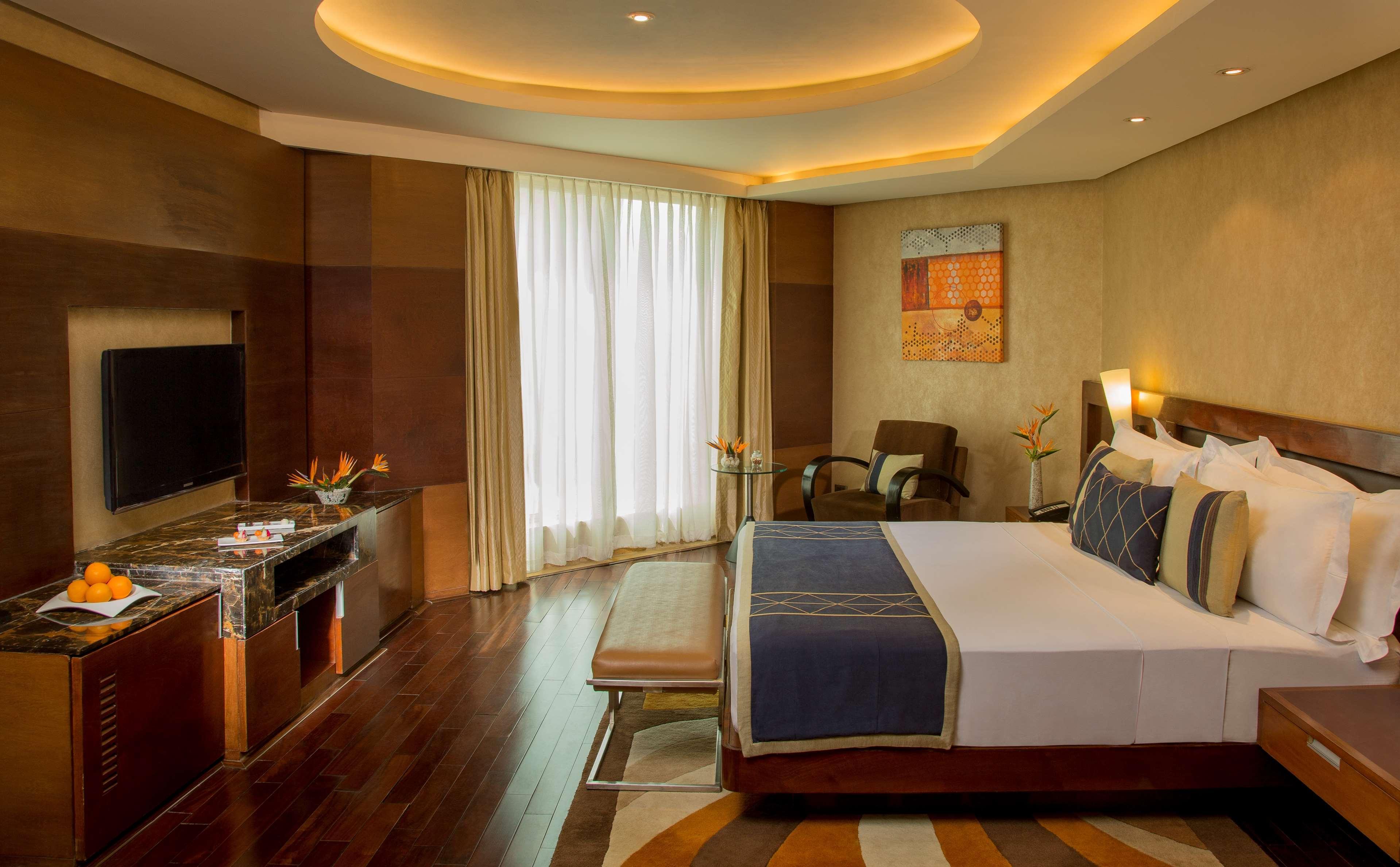 Radisson Blu Kaushambi Delhi Ncr Hotell Ghaziabad Exteriör bild