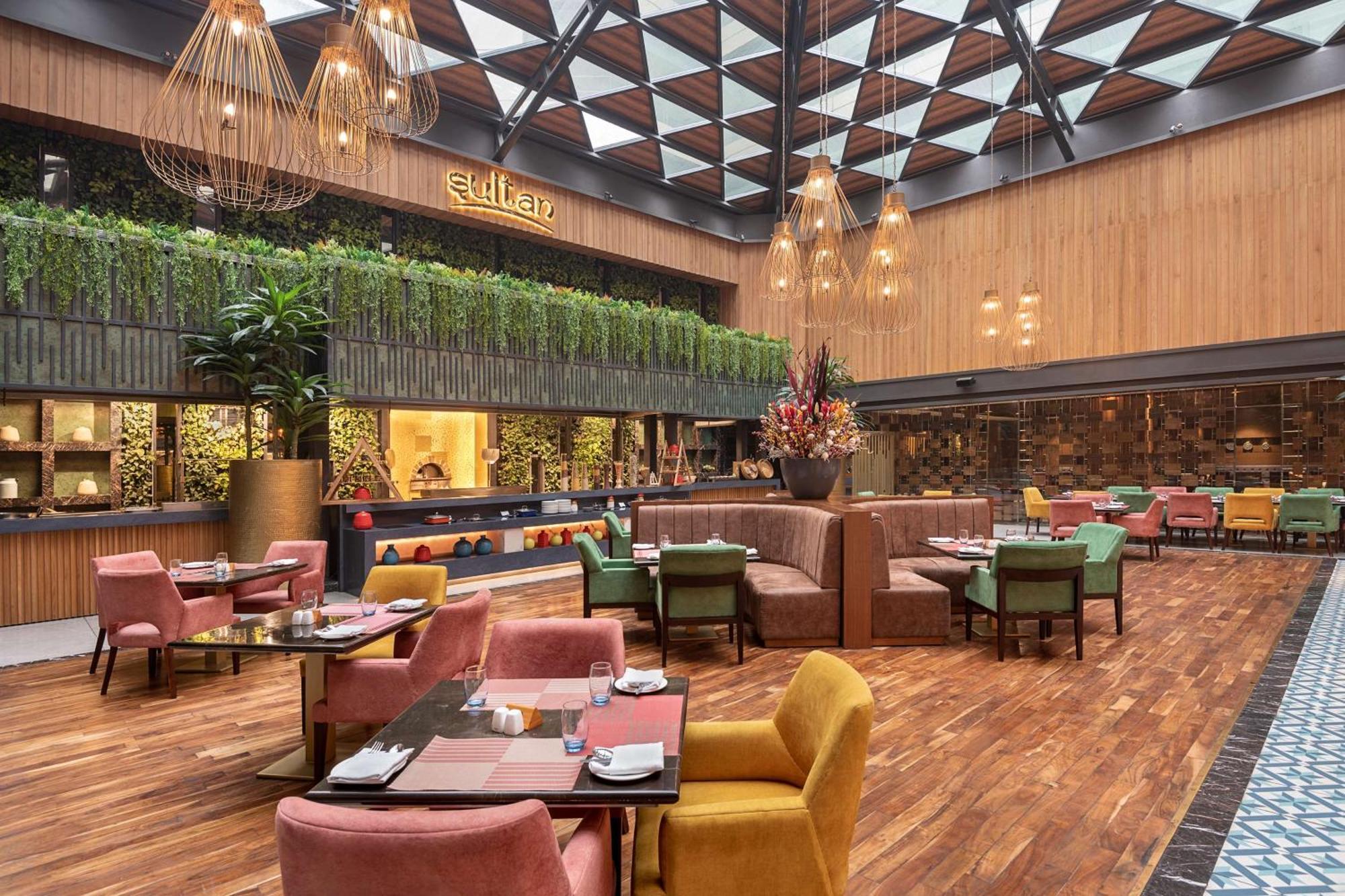 Radisson Blu Kaushambi Delhi Ncr Hotell Ghaziabad Exteriör bild