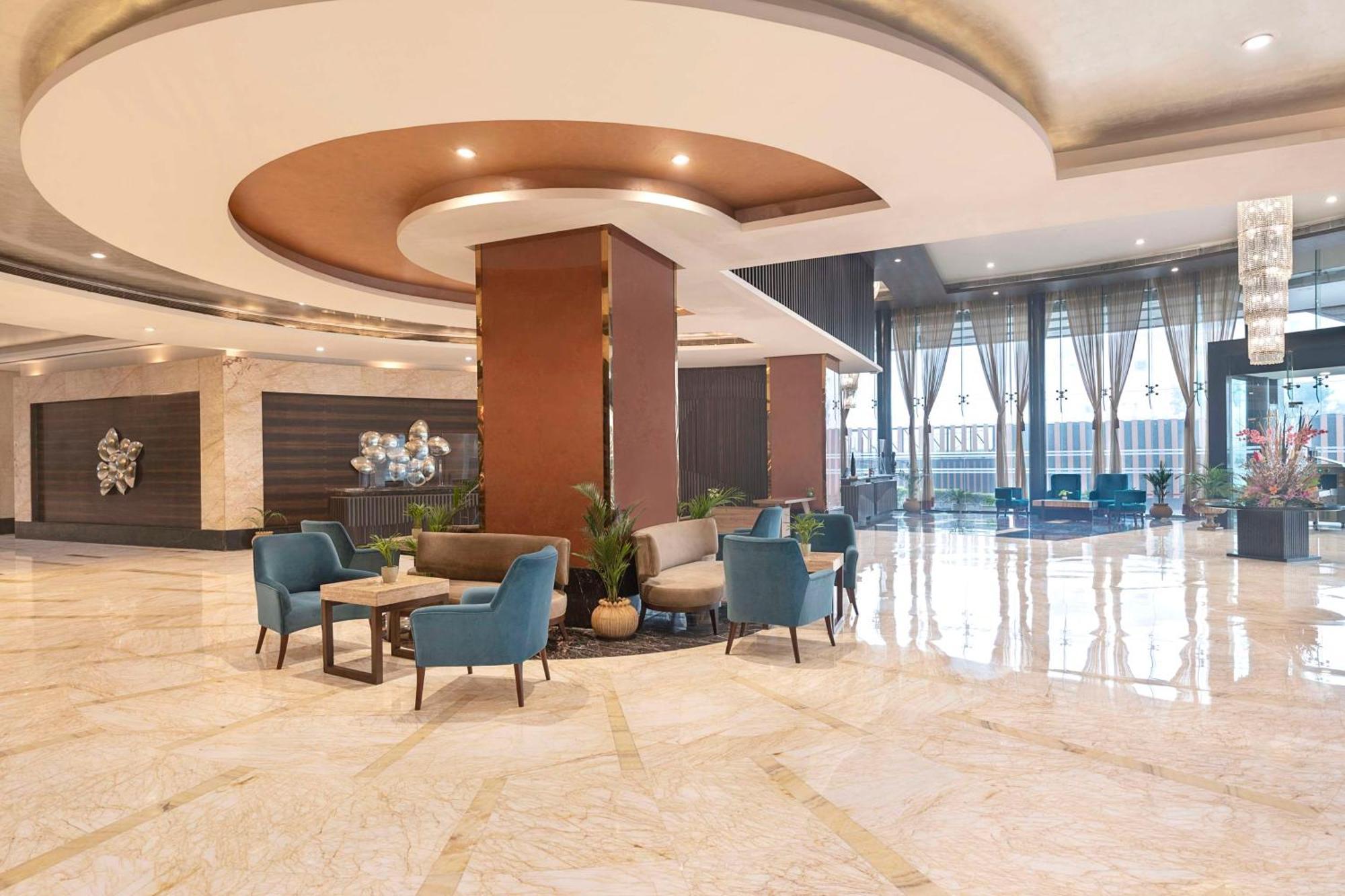 Radisson Blu Kaushambi Delhi Ncr Hotell Ghaziabad Exteriör bild